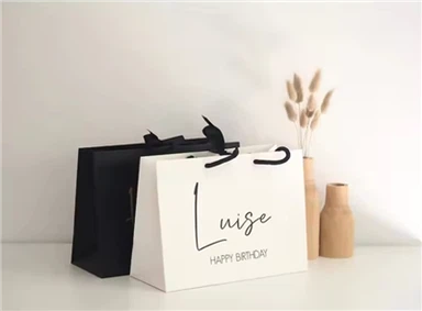 Individueller Druck, modische Luxus-Einkaufstasche, recycelbare Verpackung, Geschenkpapiertüte mit Griffen